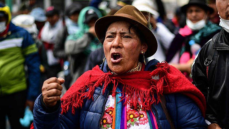 Cinco personas han muerto en Ecuador durante las protestas contra Moreno por la subida del combustible
