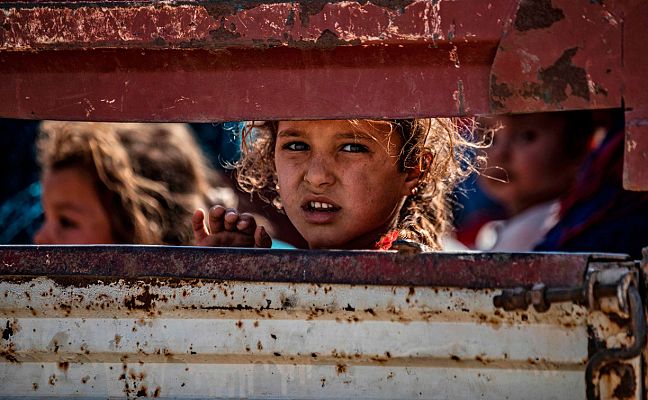 Informativo 24h - Más de 60.000 personas huyen de sus casas en Siria por la invasión turca