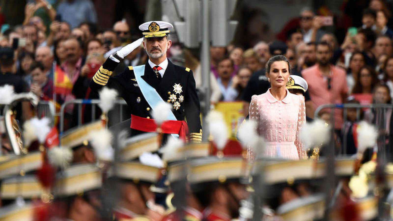 Los reyes presiden el desfile del Día de la Fiesta Nacional