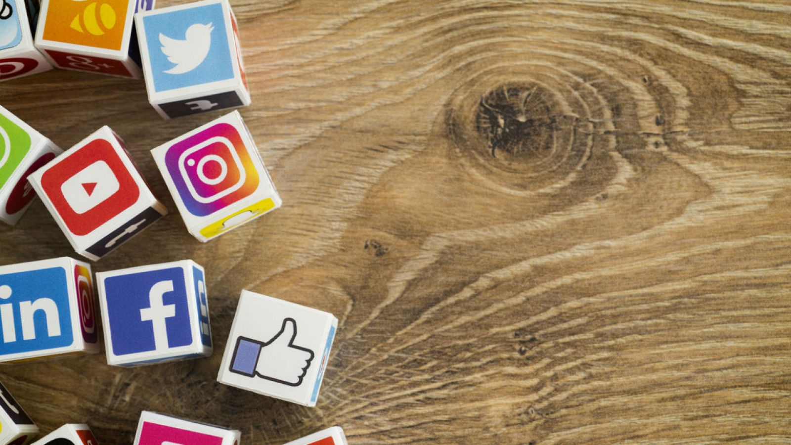 Corazón - Los famosos que no podrás encontrar en las redes sociales - D Corazón | Ver