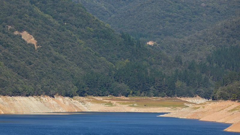 Tiempo estable y cielos poco nubosos o despejados
