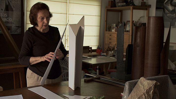 Imprescindibles - Isla, vuelo y horizonte (Mª Belén Morales)