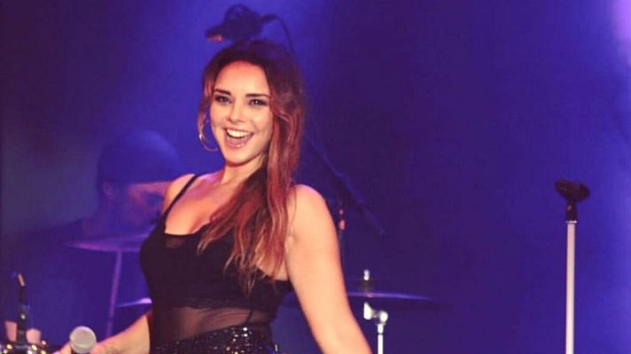 D Corazón - Chenoa disfruta de un amor a fuego lento