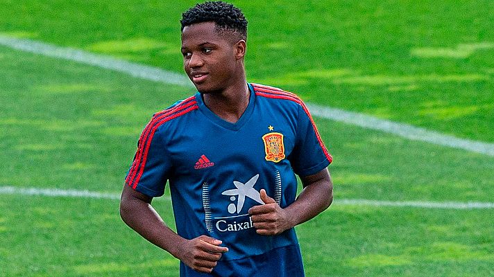 Telediario 1 - Ansu Fati: "Va a ser un año inolvidable"