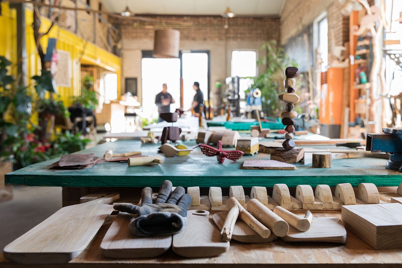 ¿Cómo trabaja una fábrica de juguetes? - España Directo | Ver