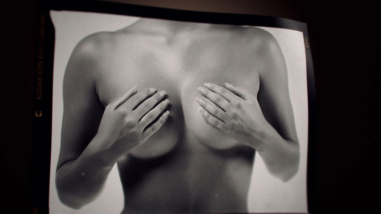 La Noche Temática - Los pechos al descubierto - Avance