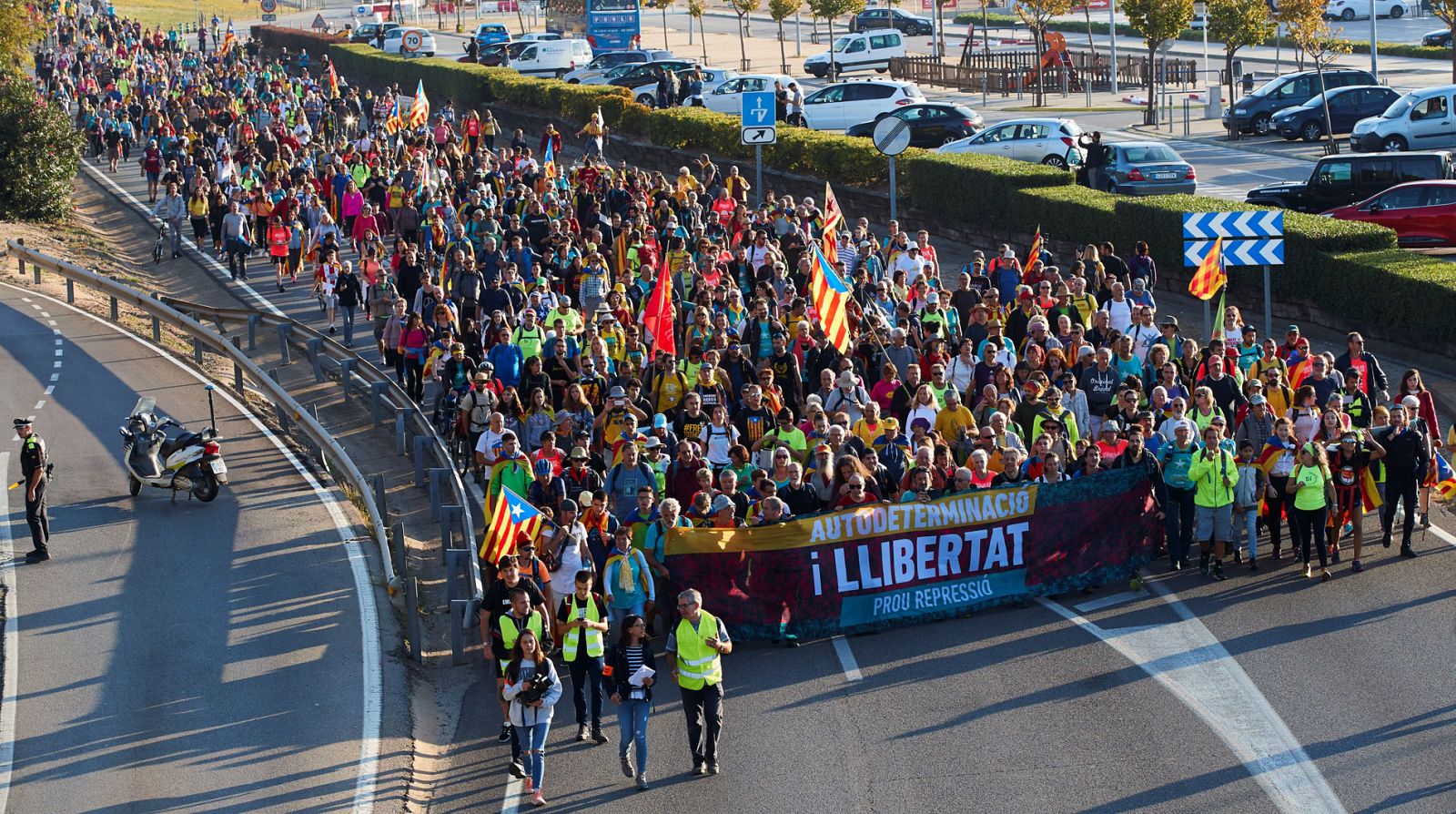 Las marchas independentistas que confluirán este viernes en Barcelona completan su segunda jornada
