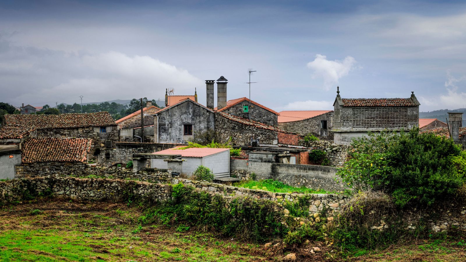 Precipitaciones localmente fuertes en el norte y oeste de Galicia - ver ahora