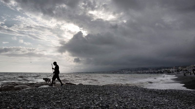 Descenso de las  temperaturas en la mitad oeste y pocos cambios en el resto