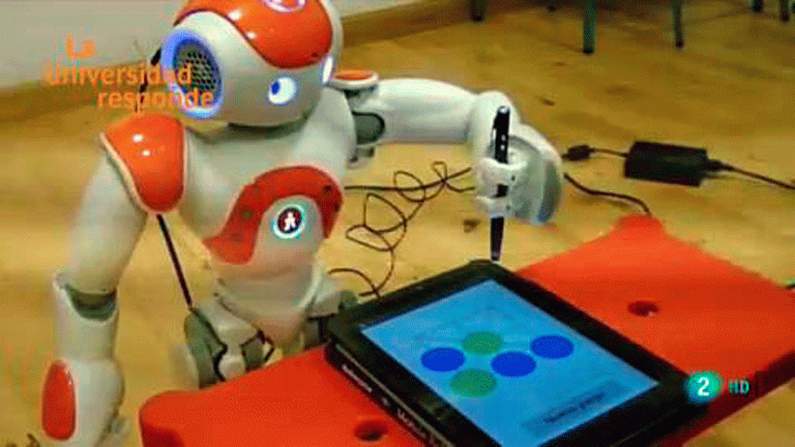 La aventura del saber. ¿Qué hace un robot inteligente? Universidad da Coruña. La Universidad Responde.