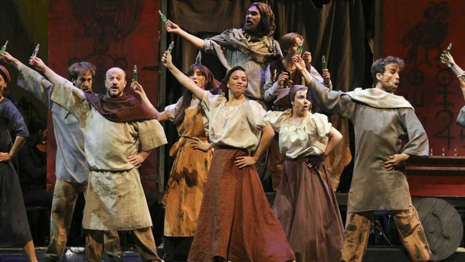 Entramos en las bambalinas del musical 'El médico'