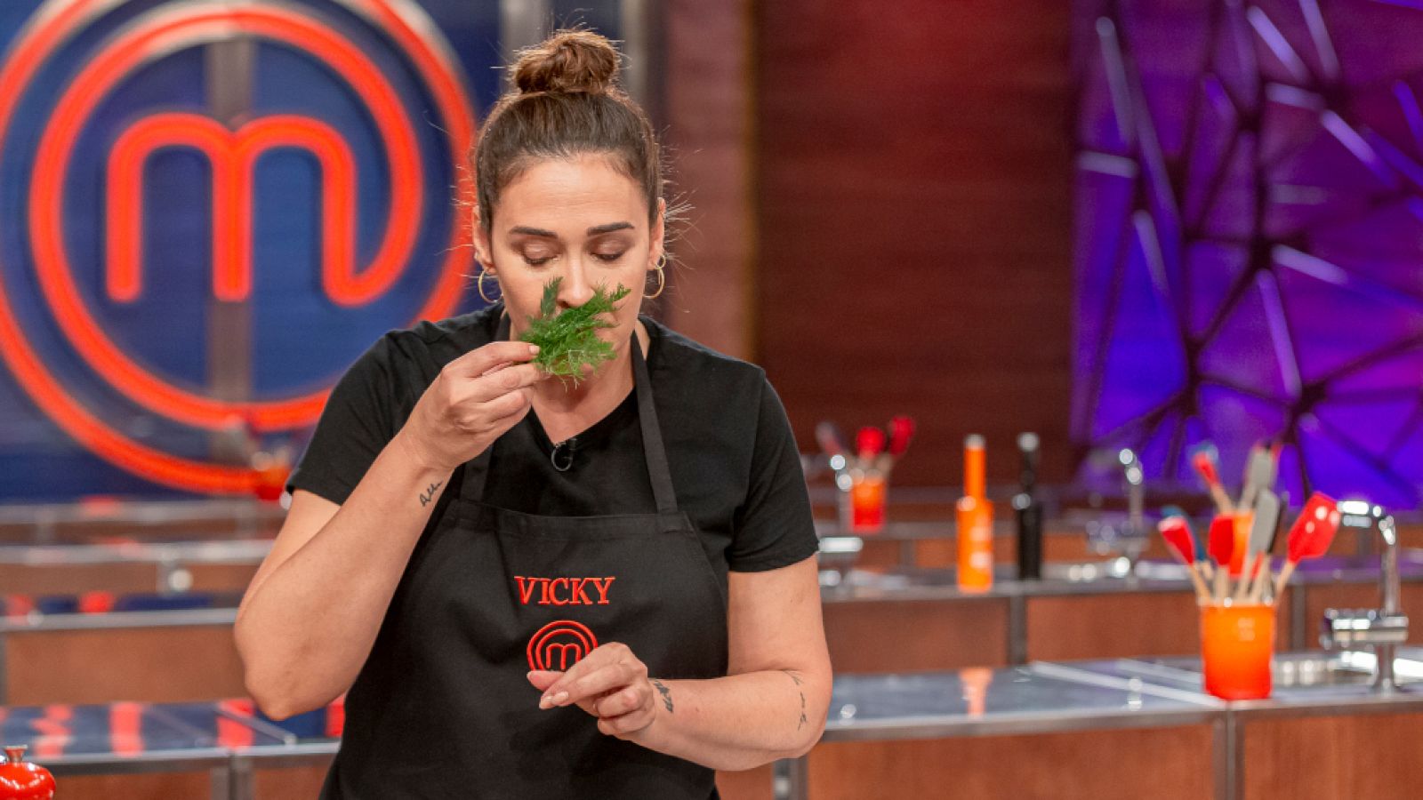 La sombra de Antonia Dell'Atte sobrevuela las cocinas | Ver