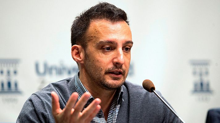 Telediario 1 - Amenábar, profesor por un día en la Universidad de Valladolid