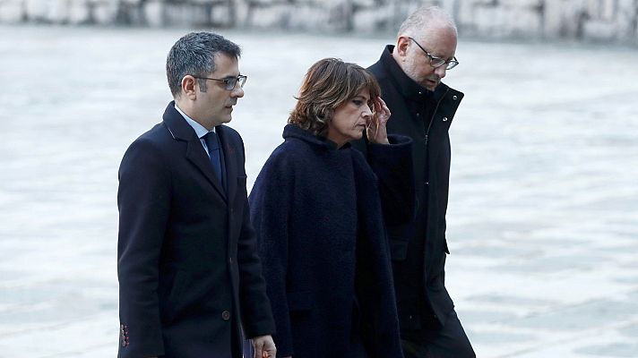 Los desayunos - Representantes del Gobierno y familiares de Franco llegan al Valle de los Caídos para la exhumación