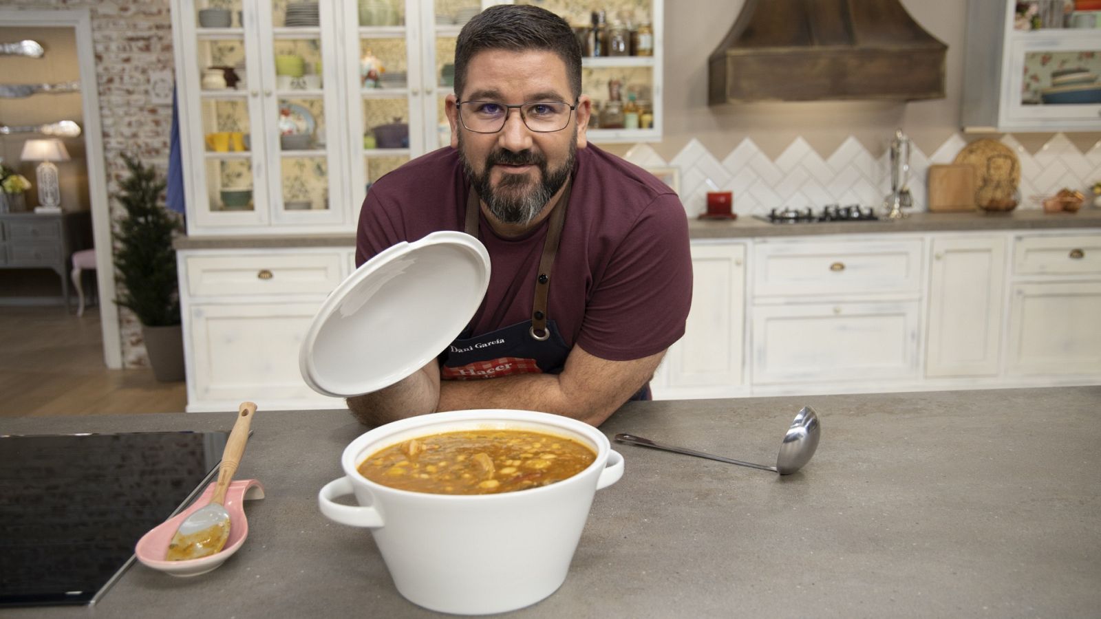 Hacer de comer - Cocido montañés y panacota de café - ver ahora