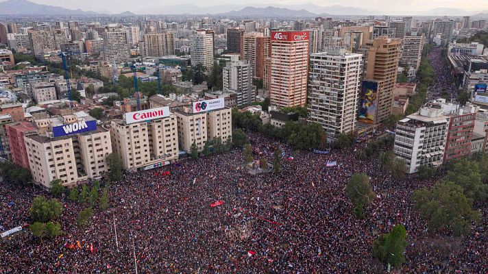Informativo 24h - Un millón de personas marchan en Chile contra Piñera y la desigualdad social