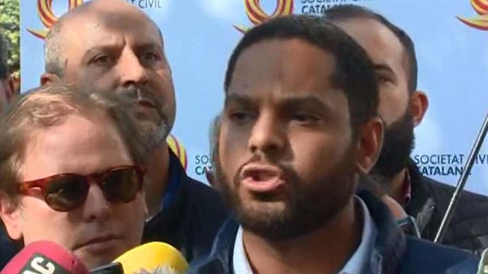 Informativo 24h - Vox, en la manifestación de Societat Civil Catalana: "Venimos a estar con nuestros compatriotas"