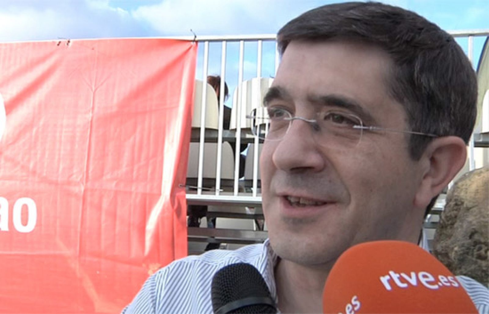 Patxi López, el lehendakari 'indie', en el BBK Live | Ver