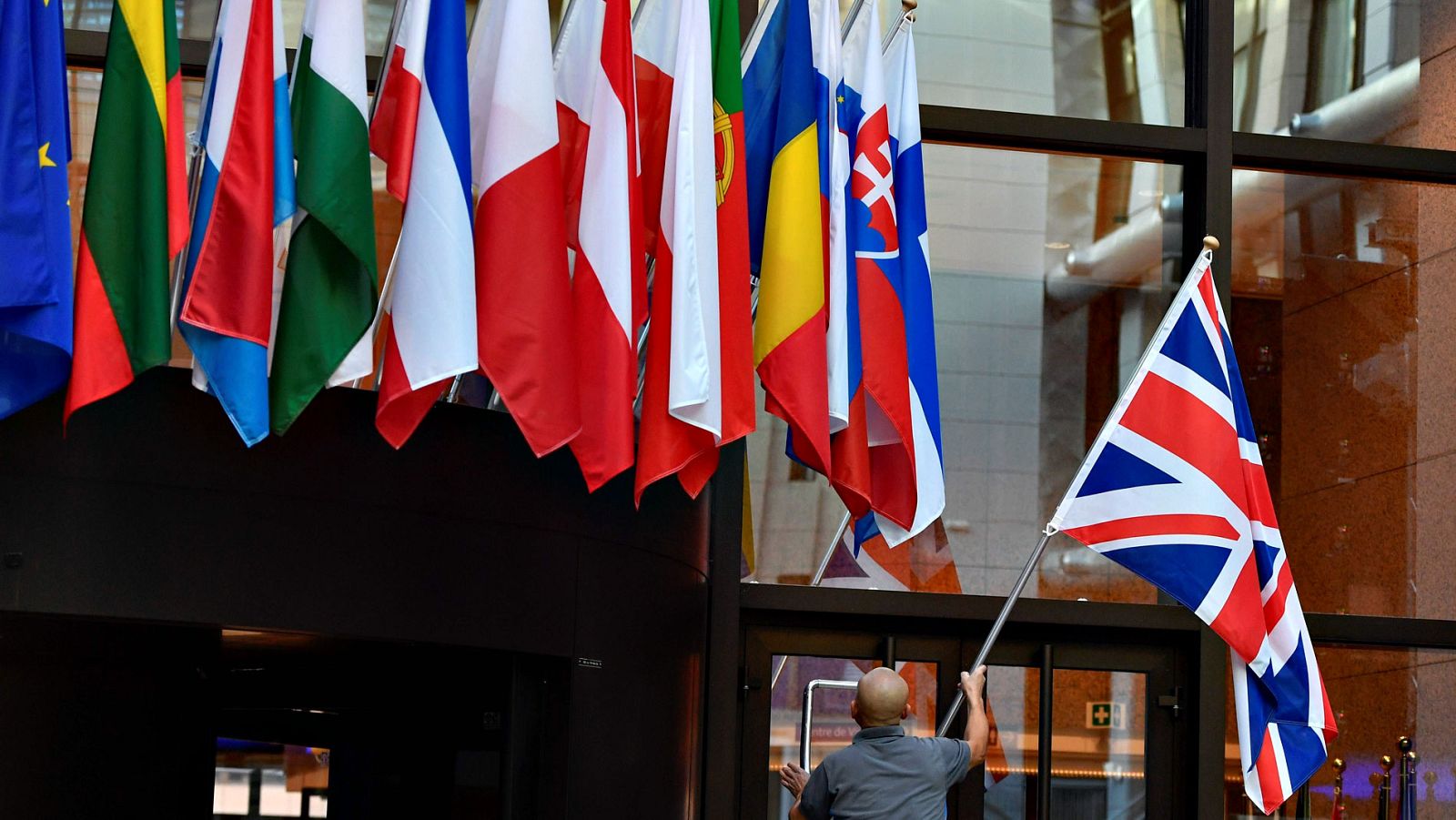 La Unin Europea concede una tercera prrroga del 'Brexit' a Londres