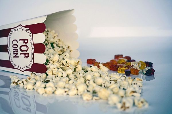 A partir de hoy - ¿Debería prohibirse comer en los cines?
