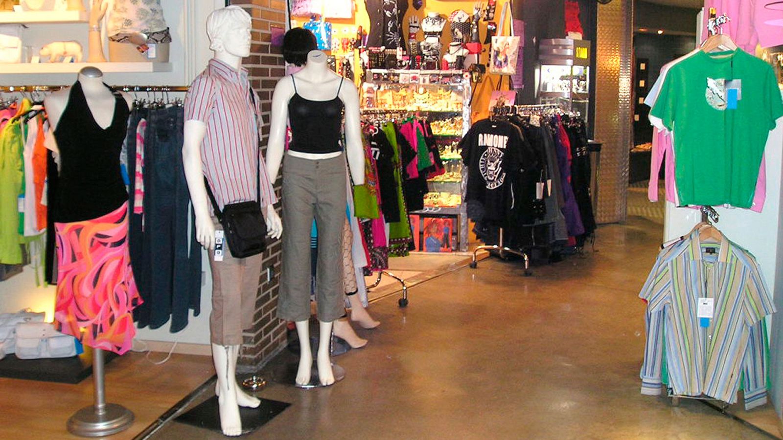 El mercado de la ropa de segunda mano mueve 21.000 millones de euros al año