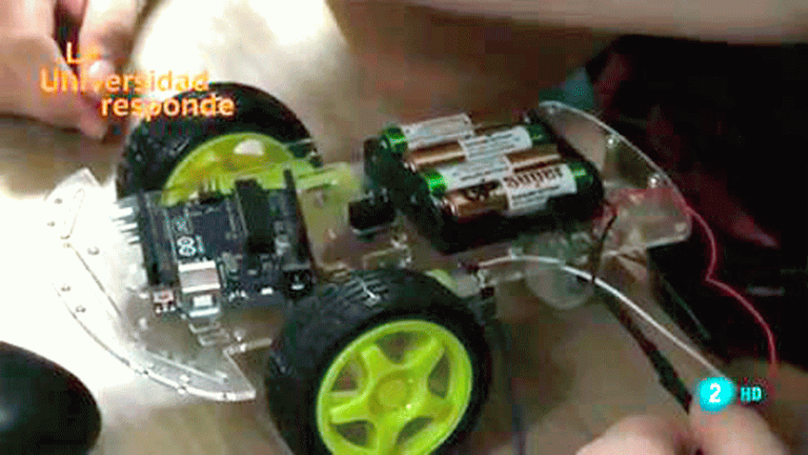 ¿Cómo mejora nuestra vida el software libre? Universidad de Granada. La Universidad Responde. La aventura del saber