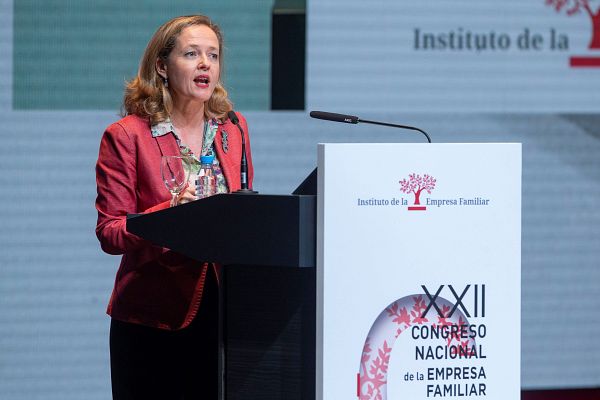 Telediario 1 - Las empresarios alertan sobre la imagen de Cataluña