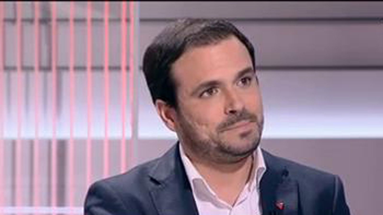 Alberto Garzón: "La fragmentación de la izquierda siempre perjudica porque tenemos un sistema electoral injusto"
