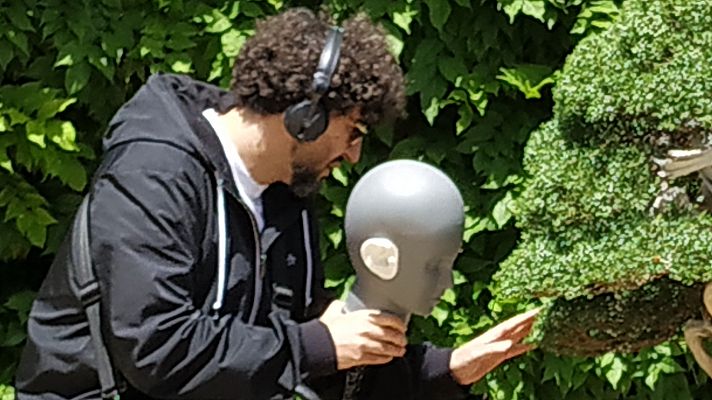 De seda y hierro - Las apariencias engañan - Lengua de signos