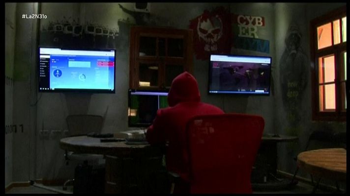 La 2 Noticias - Espionaje con Whatsapp