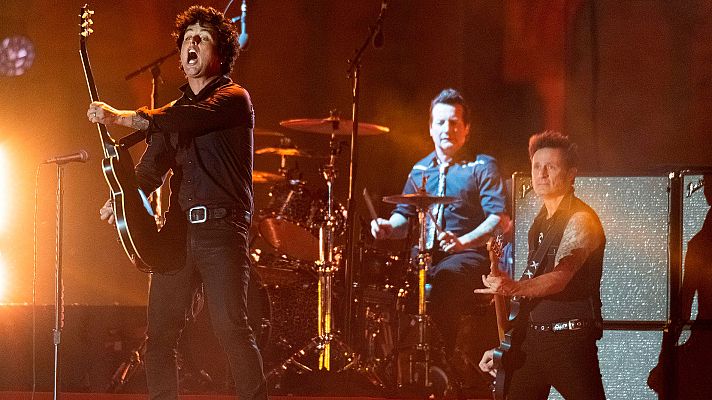 Informativo 24h - Green Day arrasa en la Plaza de España de Sevilla