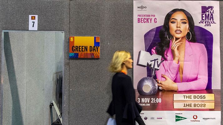 Telediario 1 - Sevilla acoge los European Music Awards con Ariana Grande como favorita