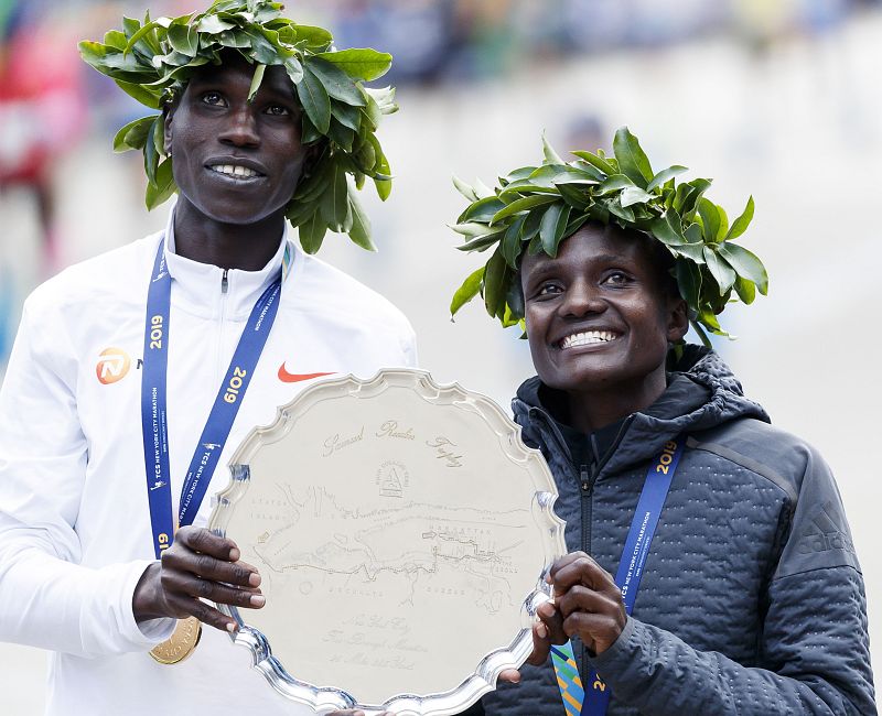 Geoffrey Kamworor y Joyciline Jepkosgei triunfan entre los 53.000 corredores del maratón de Nueva York - rtve.es | Ver