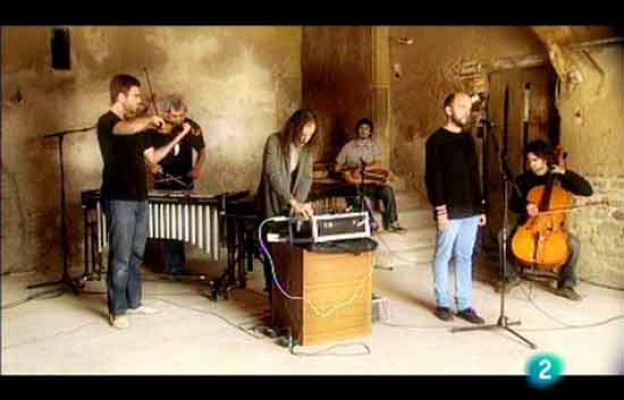 No Disparen al Pianista - Astrud y Col·lectiu Brossa