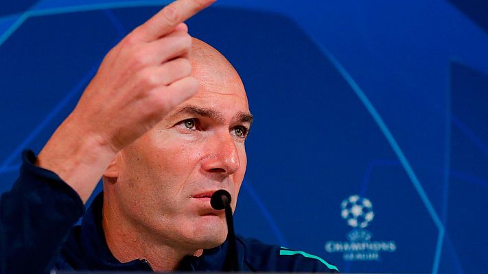 Telediario 1 - Zidane respalda a Bale: "Es el primero que sufre"