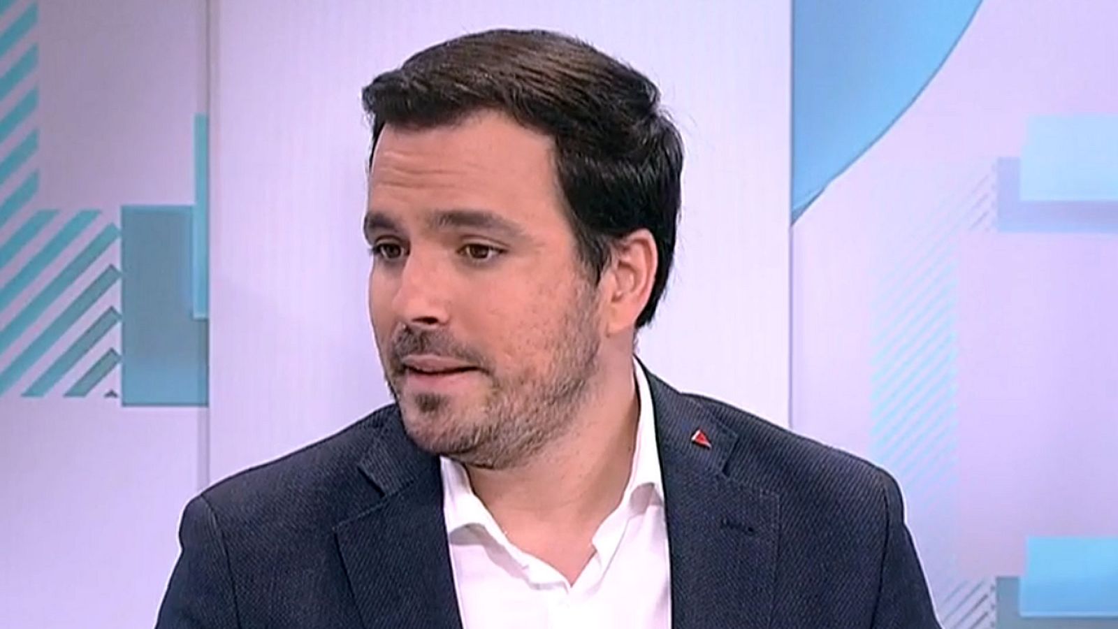 Garzón cree que Sánchez está "abandonando la izquierda" para "conciliar una posible abstención" con la derecha