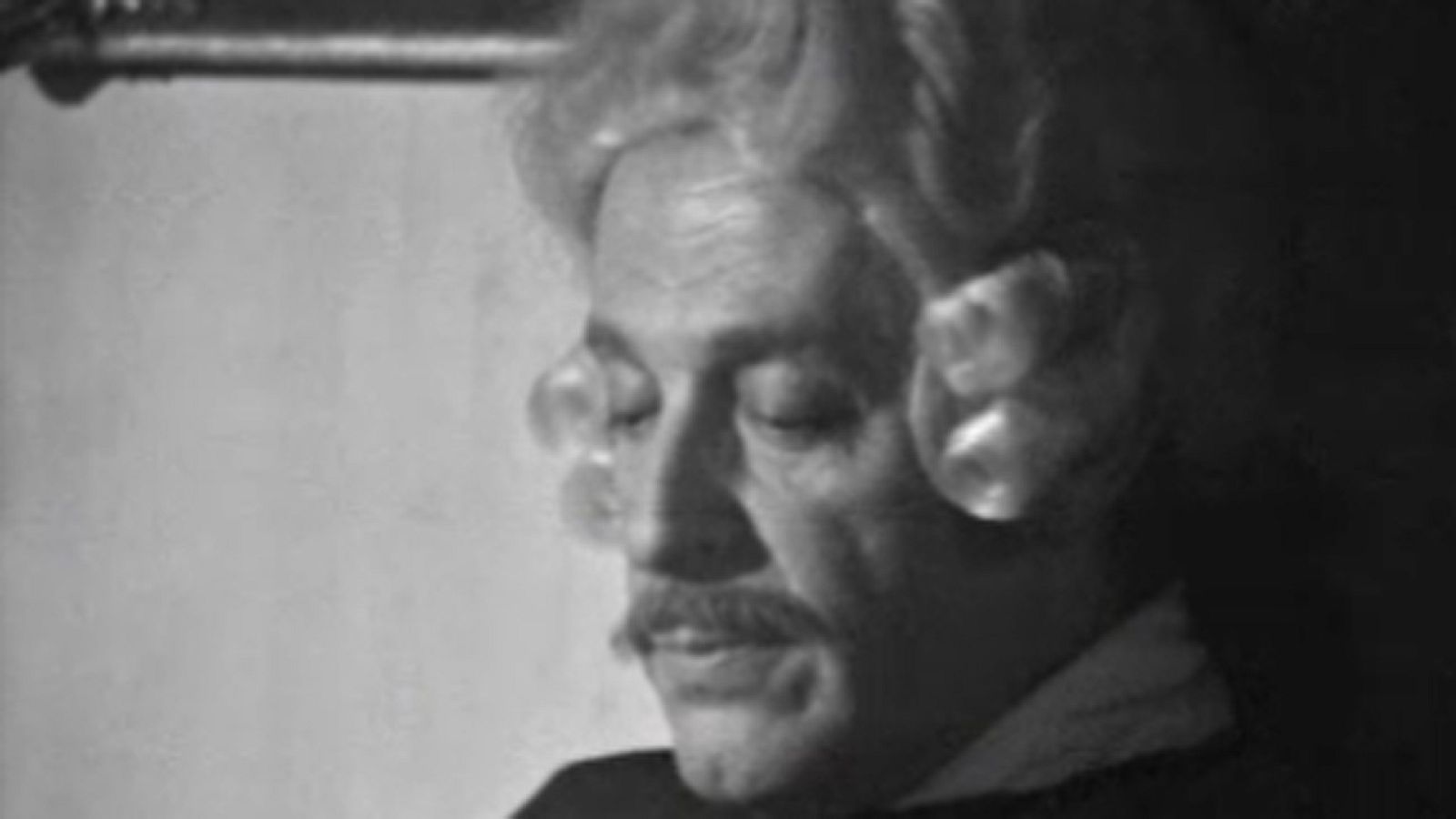 Bearn o la sala de las muñecas - Capítulo 5 - Bearn o la sala de las muñecas | Ver