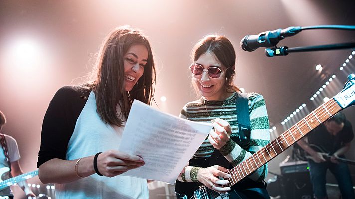 La hora musa - Anni B Sweet y Maika Makovski 'Sola con la luna'