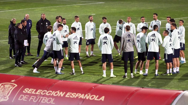 Moreno junta a la absoluta y la sub'21 en el primer día de trabajo