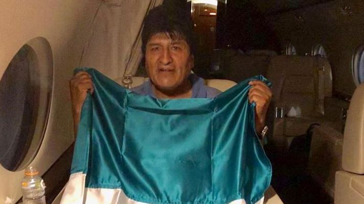Telediario 1 - Evo Morales se refugia en México tras su dimisión