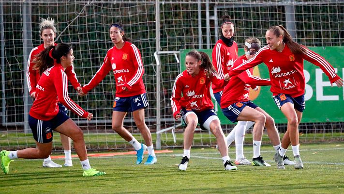 Telediario 1 - España busca ante Polonia afianzar su liderato