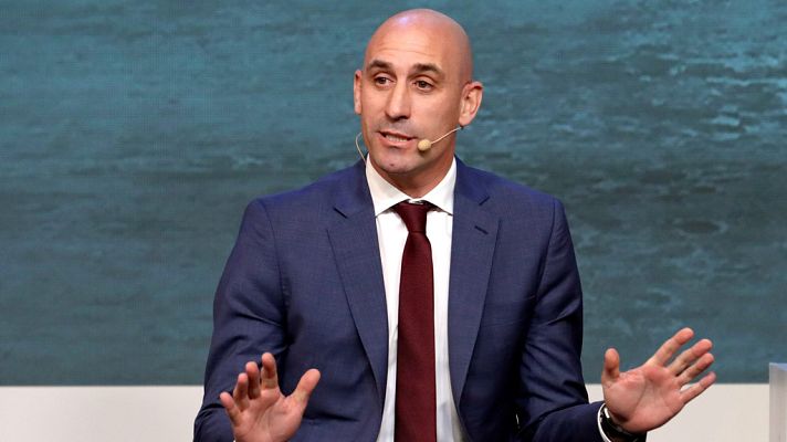 Telediario 1 - La Federación defiende la Supercopa en Arabia Saudí