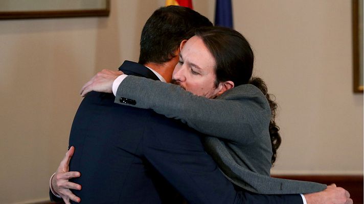 Telediario 1 - PSOE y Podemos firman un acuerdo para un gobierno progresista de coalición con Iglesias como vicepresidente