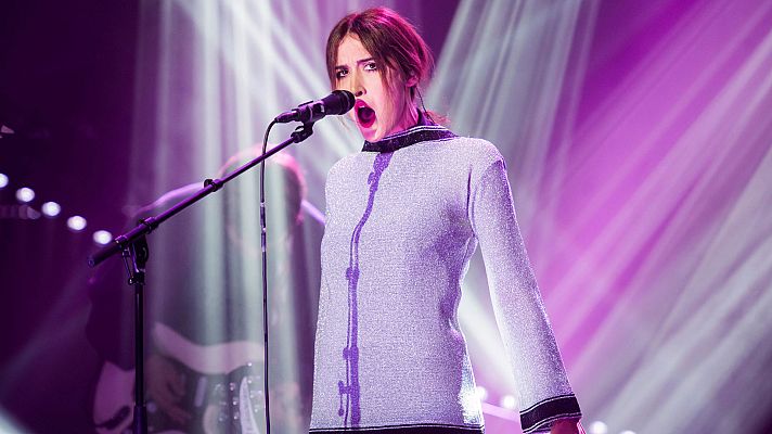 La hora musa - Anni B Sweet, Curtis Harding, Novedades Carminha