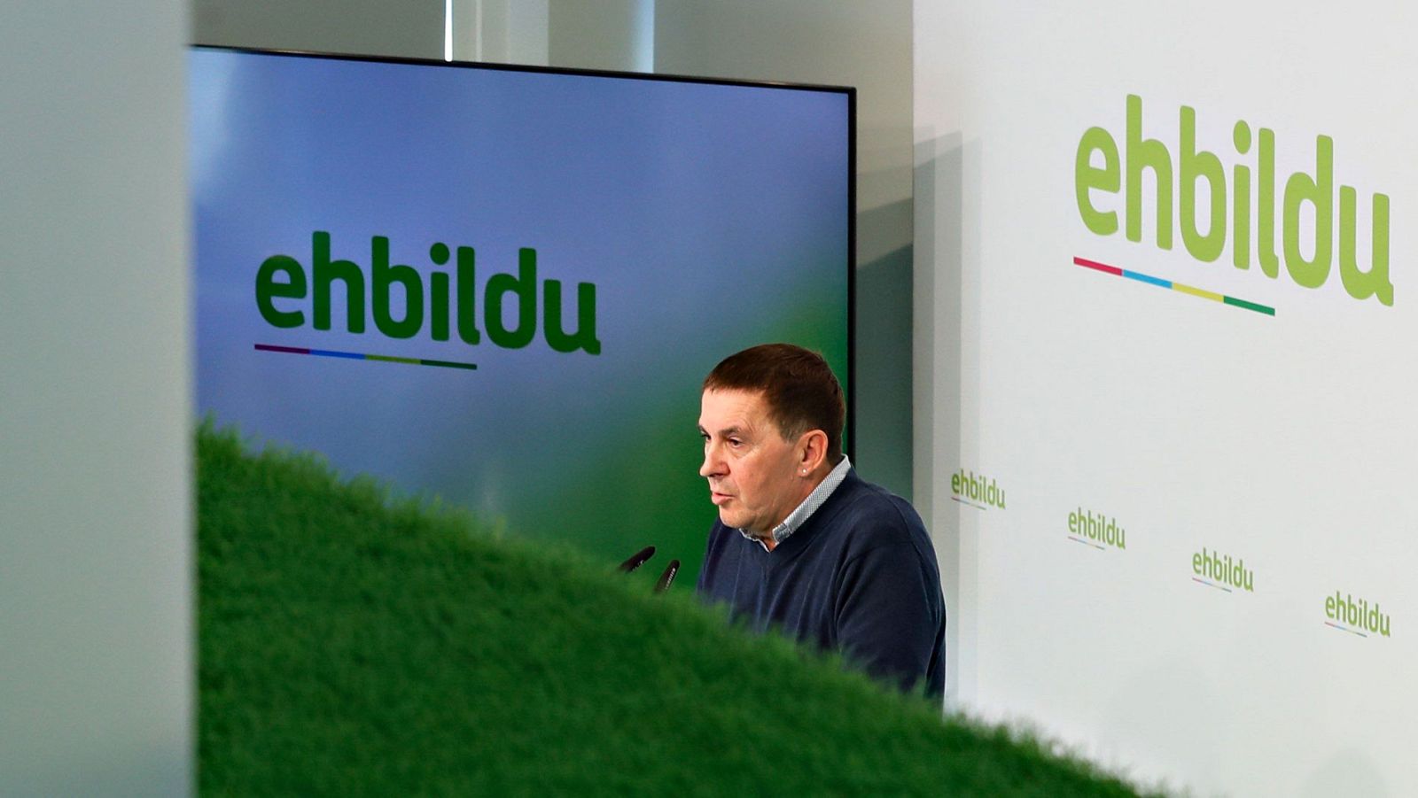 Otegi afirma que por ahora no ve "la puerta abierta" a facilitar el gobierno de coalición de PSOE y Unidas Podemos