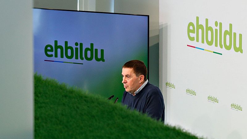 Otegi afirma que por ahora no ve "la puerta abierta" a facilitar el gobierno de coalicin de PSOE y Unidas Podemos