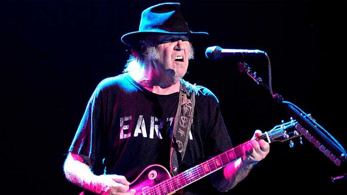 Telediario 1 - La lucha de Neil Young para ser estadounidense