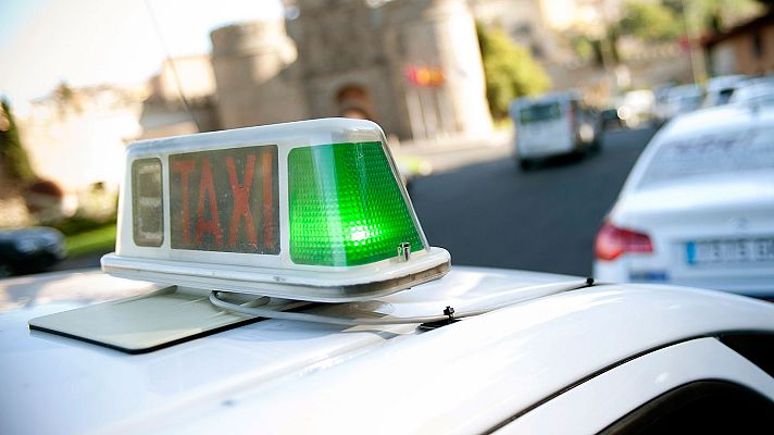 Telediario 1 - Tarragona, San Sebastián y Vitoria, las ciudades más caras para moverse en taxi