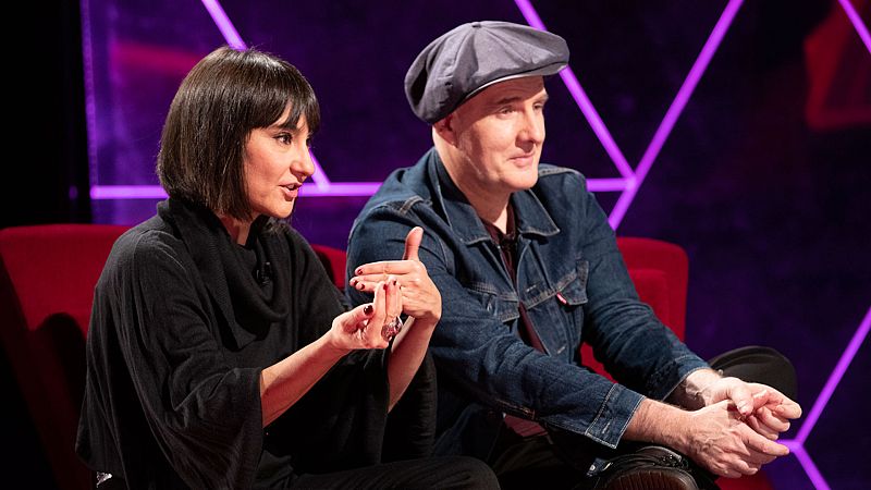 Atención obras - Carlos del Amor entrevista a Amaral - ver ahora