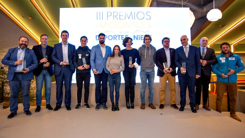 Blanca Fernández Ochoa y las deportistas olímpicas españolas, homenajeadas en los III Premios Nacionales de los Deportes de Nieve